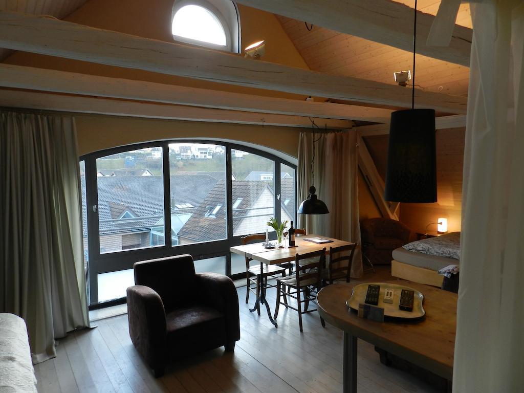 Blue Wall Bnb Gebenstorf Rom bilde
